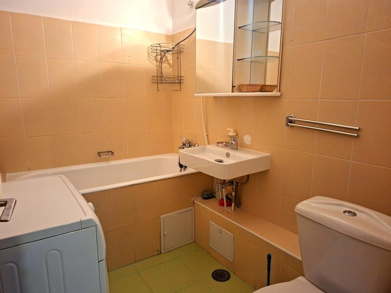 Piata Muncii, Hurmuzachi, comision 0%.